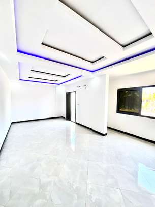 Magnifique appartement de type F4 à louer image 5