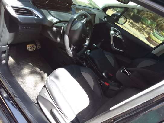 Peugeot 2008 / Année 2017 image 5