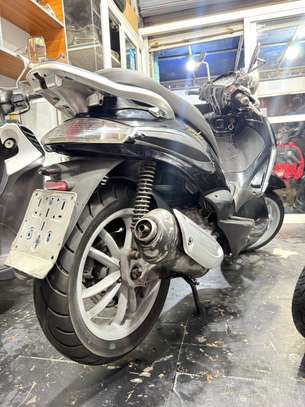 Beverly, Tureur, moteur 250 CC année 2014, venant avec Cmc image 13