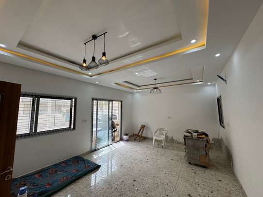 BEL APPARTEMENT F4 À SACRÉ CŒUR 3 VDN image 1