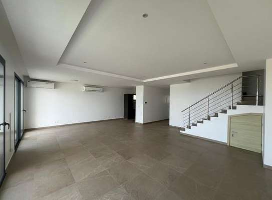 Appartement F4 duplex aux Almadies image 2