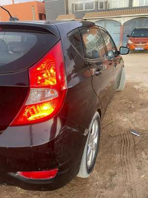 Hyundai accent 2013 image 3