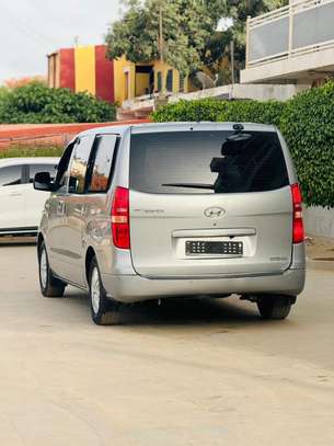 Hyundai Starex 2016 image 7