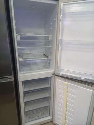 Frigo réfrigérateur beko combiné 4tiroirs image 1