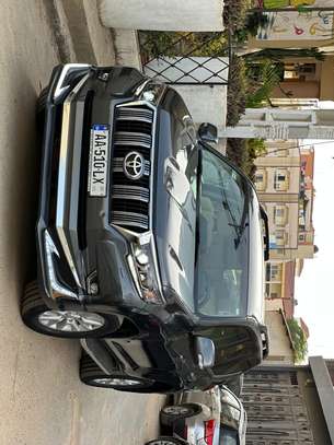 Toyota Land cruiser vx image 1