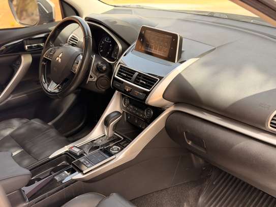 MITSUBISHI ECLIPSE CROSS 2019 image 11