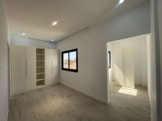 Appartement neuf F4 à louer à Ngor Almadies image 6