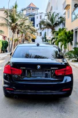 BMW 320I XDRIVE image 5