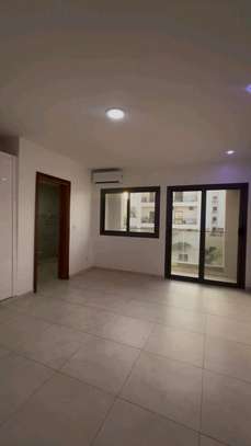 APPARTEMENT STANDING À LOUER À NGOR ALMADIES image 5