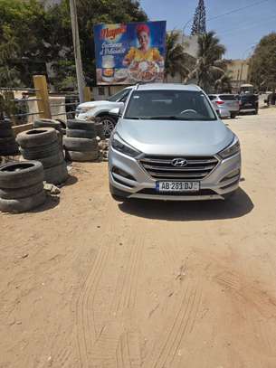 Hyundai Tucson limited 1,6T image 3