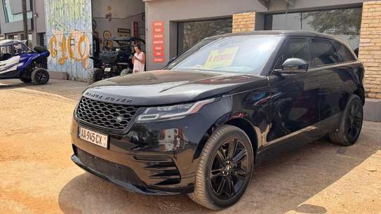Land Rover Velar 250S image 1
