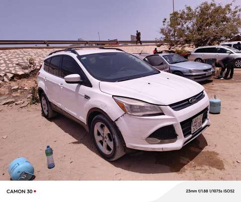 Ford Escape image 8