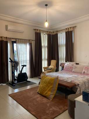 Grande villa aux Almadies proche corniche image 10