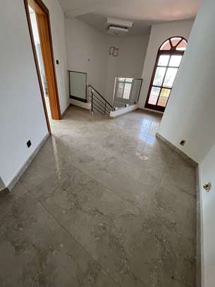 Villa résidentielle pour bureau ou logement de fonction image 6