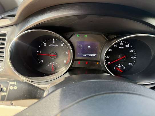 Kia Carnival 2018 image 6