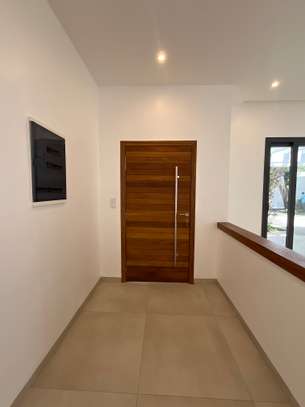Villa d’exception à louer à fann résidence image 6