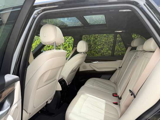 BMW X5_ 2018 image 9