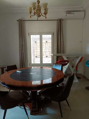 Villa R+2 de 300 m² à louer à stèle Mermoz image 12