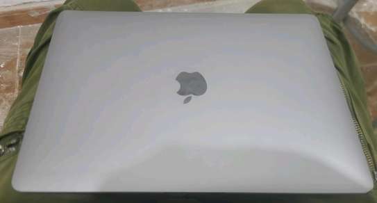 Macbook air 2020 image 2