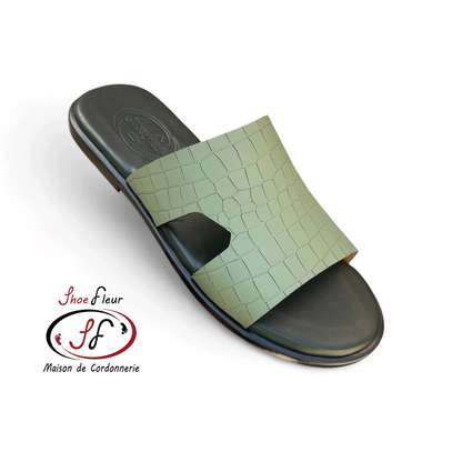 Chaussure homme sandale en cuir modèle Mbaye image 1