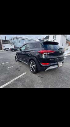 Hyundai Tucson Limited 2017 image 4