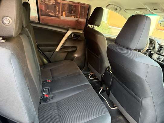 Toyota Rav4 2016 image 10