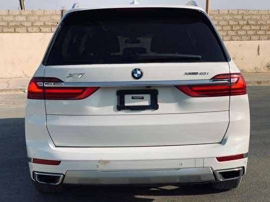 BMW X7 2020 image 10