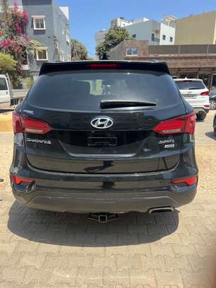 Hyundai Santafe limited image 1