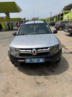 RENAULT DUSTER image 1