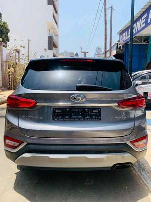 Hyundai santafe 2019 image 13