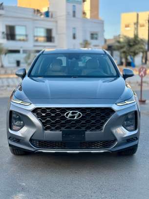 Hyundai Santa Fe 2019 image 2