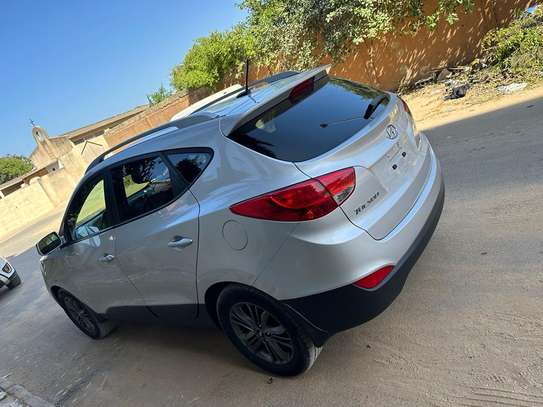 Hyundai Tucson 4x4 image 5