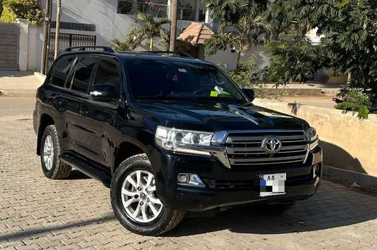 TOYOTA LAND CRUISER VX-R V8 image 11
