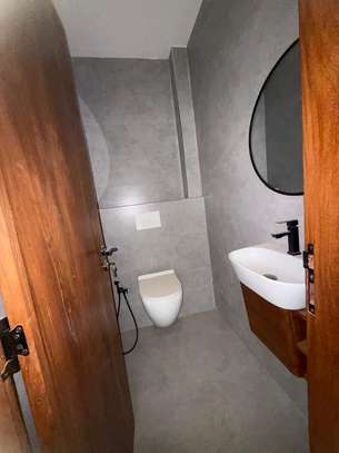Appartement de 4 pièces à louer à Mermoz image 6