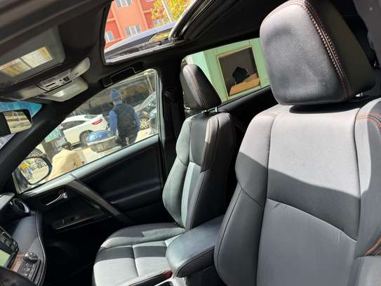 Toyota Rav4 2018 image 9