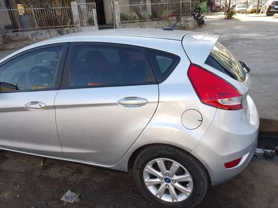 FORD FIESTA 2012 image 5
