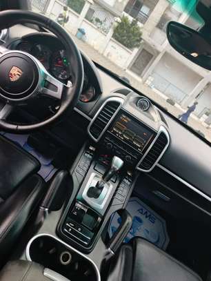 Porsche Cayenne 2014 image 9