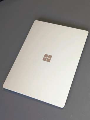 Surface laptop I7 10th /16gb ram image 10