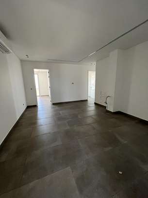 Appartement de type F4 en vide  à louer aux almadies image 5