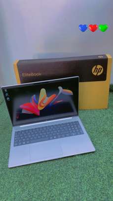 HP EliteBook 8 G1a – 16” image 2