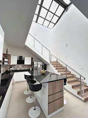 Duplex d'exception en rooftop front de mer Ngor Virage image 4