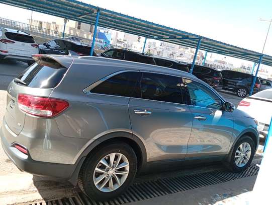 Kia Sorento venant image 8