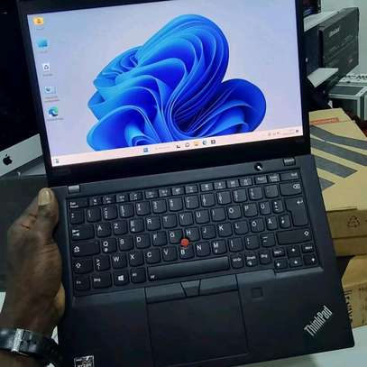 Lenovo ThinkPad x395 ryen 7 ( neuf) image 1