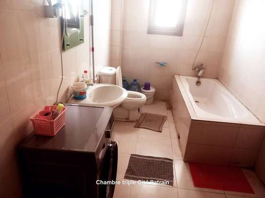 chambre meublée immeuble résidentiel , CITÉ BATRAIN image 10