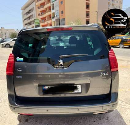 LOCATION DE VOITURE PEUGEOT 5008 image 8