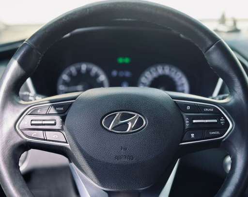 HYUNDAI  SANTAFE   2019 image 7
