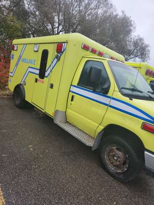 Ambulance médicalisée image 2