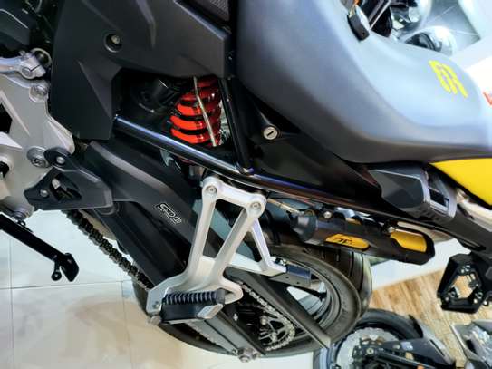 Bmw gs 750 40 ème anniversaire image 2