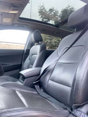 Hyundai Tucson 2017 full option image 6
