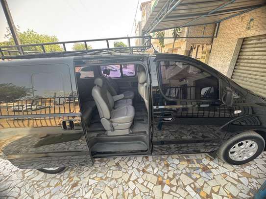 Minibus Starex avec licence transport image 3